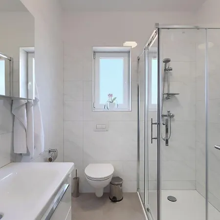 Apartment Bojana *